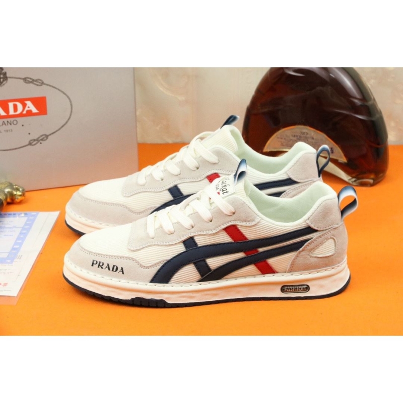 Pra*a casual shoes